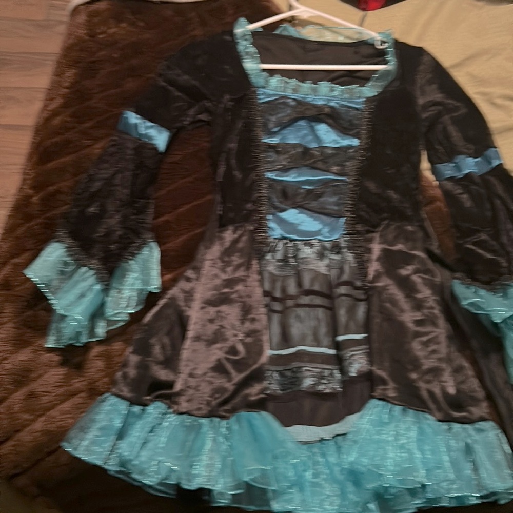 Costume like new